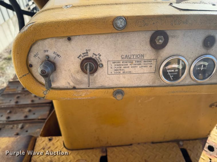 image for item DO0256 Caterpillar D6 dozer