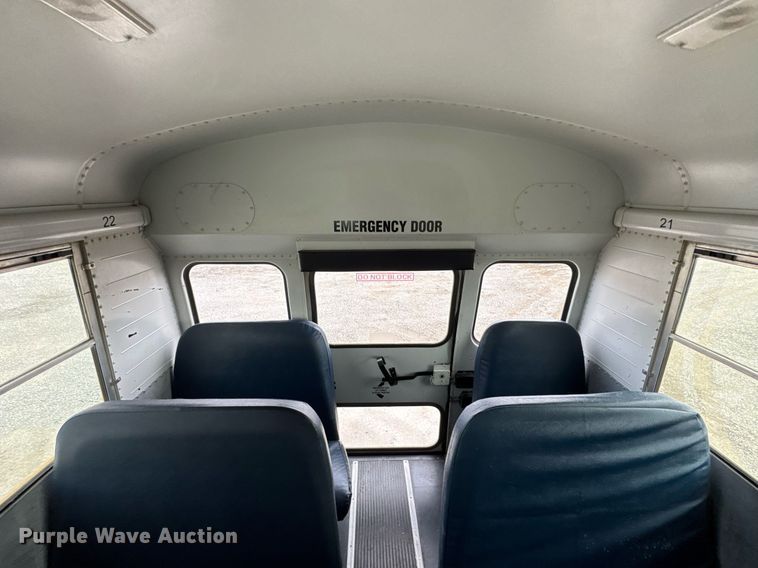 image for item DO0286 2006 Thomas Built FS65 school bus