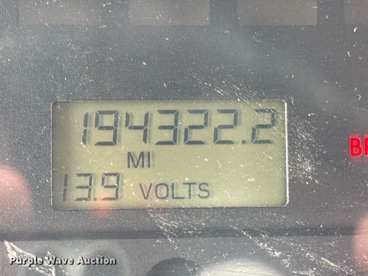 image for item DO0286 2006 Thomas Built FS65 school bus