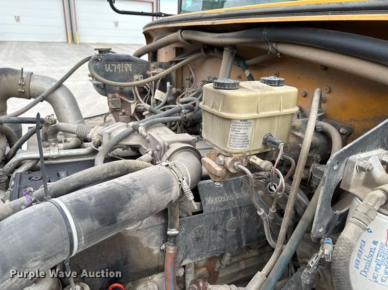 image for item DO0286 2006 Thomas Built FS65 school bus