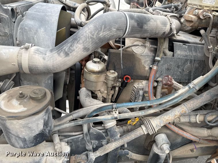 image for item DO0286 2006 Thomas Built FS65 school bus