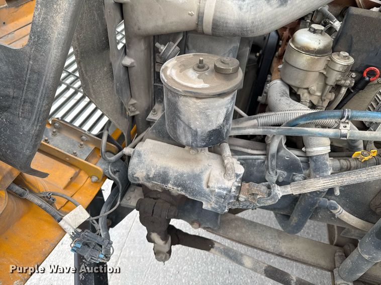 image for item DO0286 2006 Thomas Built FS65 school bus