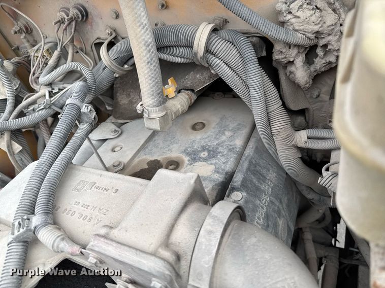 image for item DO0286 2006 Thomas Built FS65 school bus