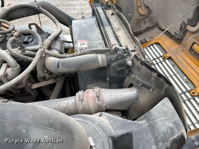 image for item DO0286 2006 Thomas Built FS65 school bus