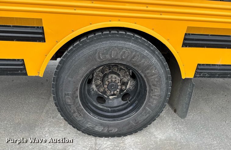 image for item DO0286 2006 Thomas Built FS65 school bus