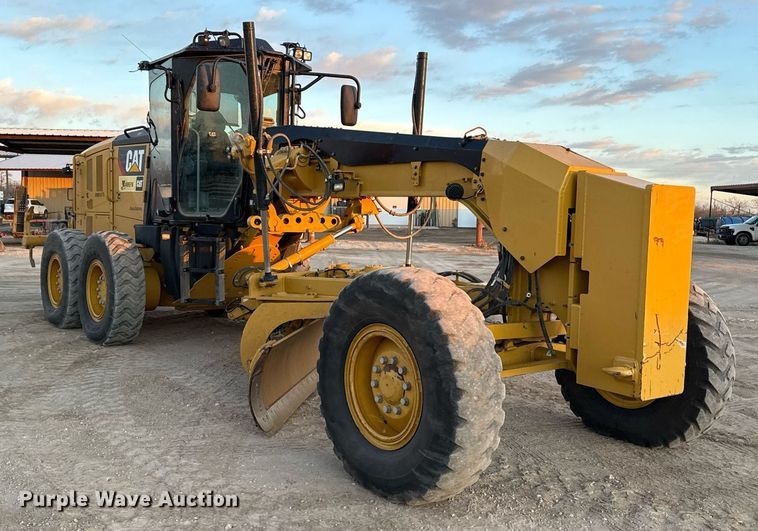 image for item DO2657 2019 Caterpillar 140M3 motor grader