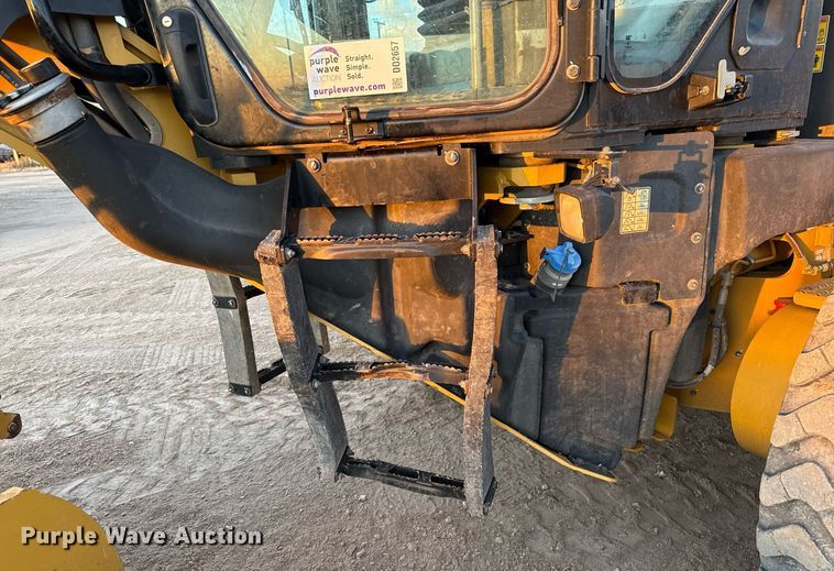 image for item DO2657 2019 Caterpillar 140M3 motor grader