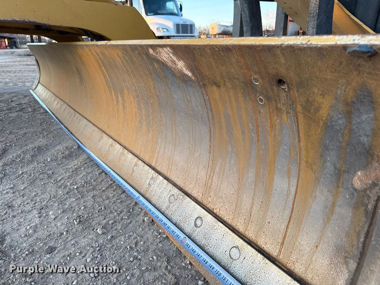 image for item DO2657 2019 Caterpillar 140M3 motor grader