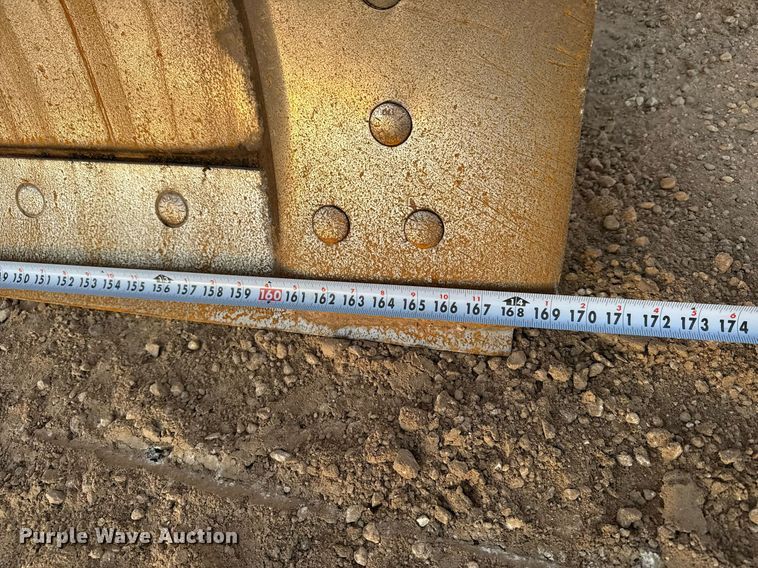 image for item DO2657 2019 Caterpillar 140M3 motor grader