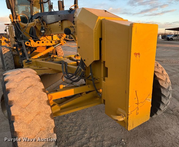 image for item DO2657 2019 Caterpillar 140M3 motor grader