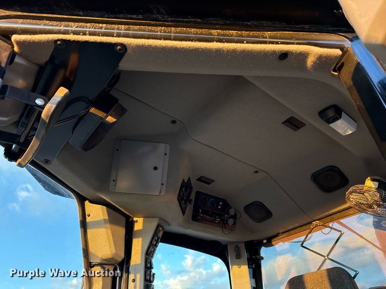 image for item DO2657 2019 Caterpillar 140M3 motor grader