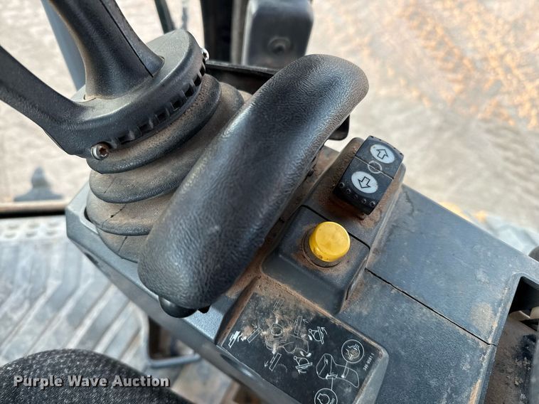 image for item DO2657 2019 Caterpillar 140M3 motor grader