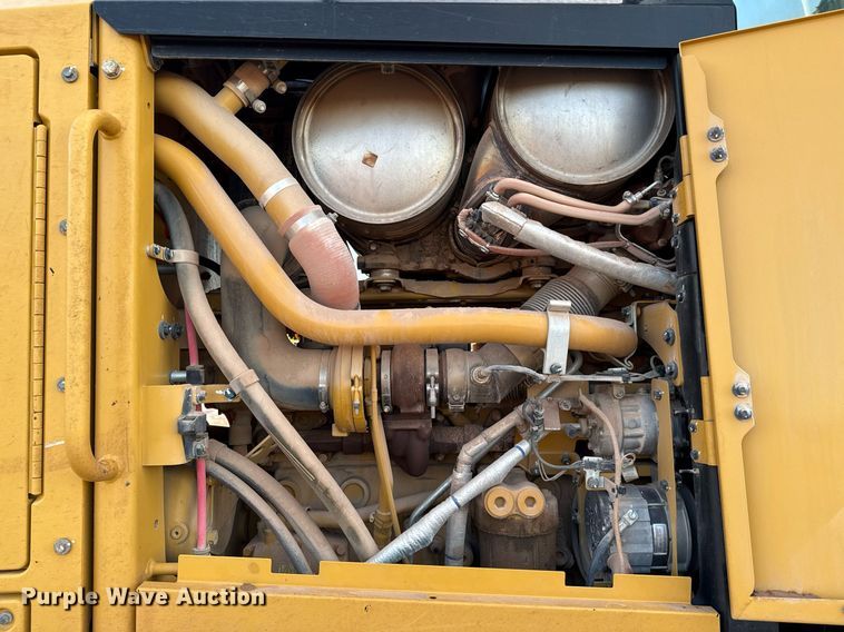 image for item DO2657 2019 Caterpillar 140M3 motor grader