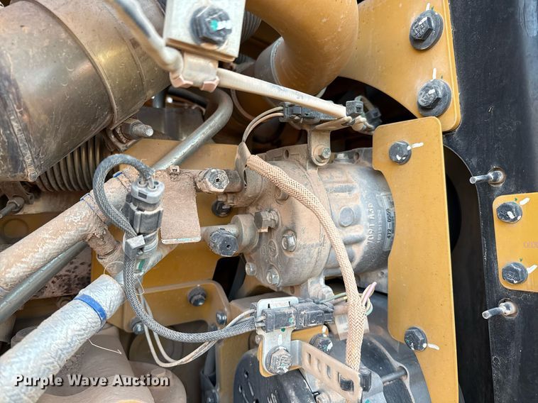 image for item DO2657 2019 Caterpillar 140M3 motor grader