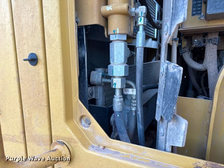 image for item DO2657 2019 Caterpillar 140M3 motor grader