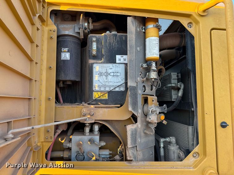 image for item DO2657 2019 Caterpillar 140M3 motor grader