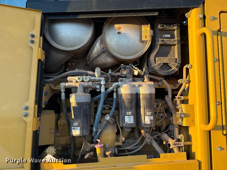 image for item DO2657 2019 Caterpillar 140M3 motor grader