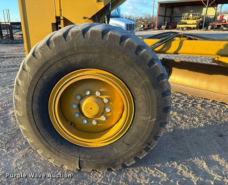 image for item DO2657 2019 Caterpillar 140M3 motor grader