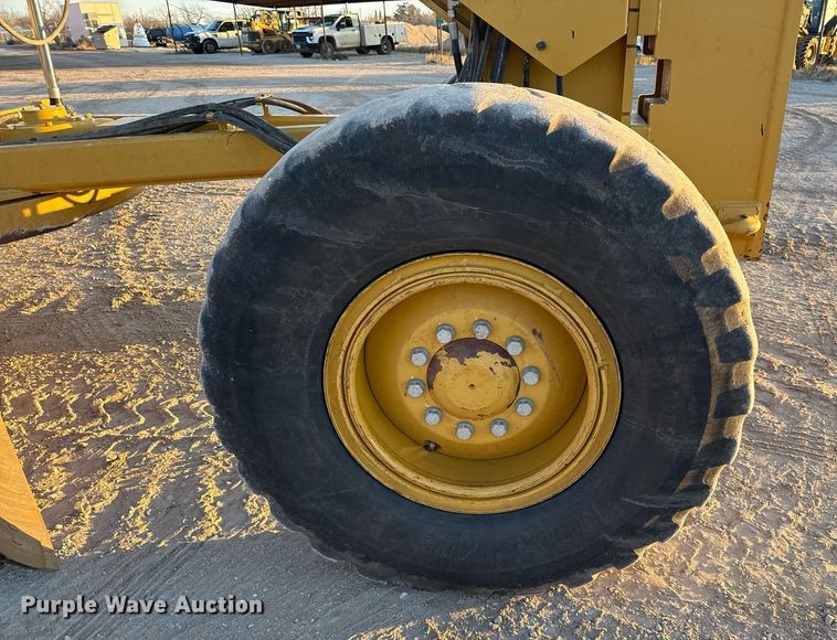 image for item DO2657 2019 Caterpillar 140M3 motor grader