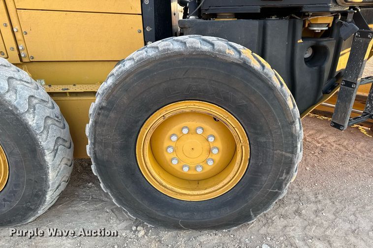 image for item DO2657 2019 Caterpillar 140M3 motor grader