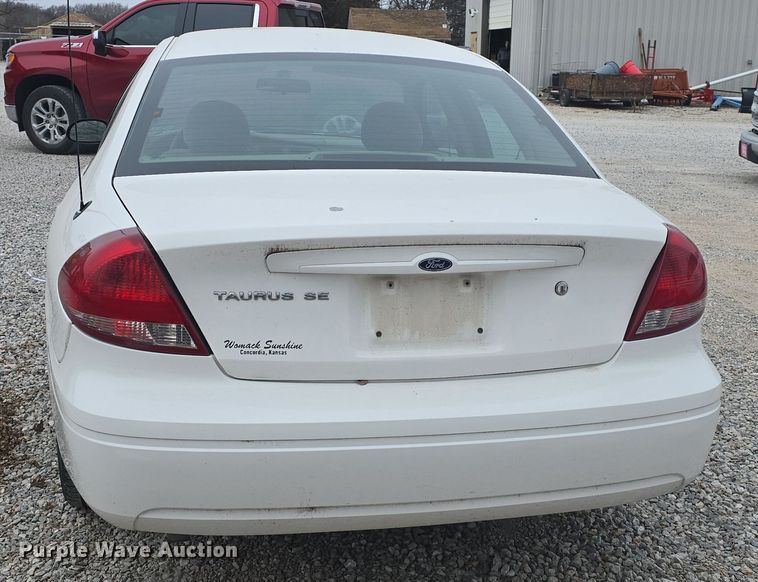 image for item DO7747 2007 Ford Taurus SE 