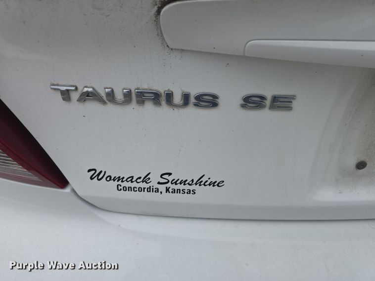 image for item DO7747 2007 Ford Taurus SE 