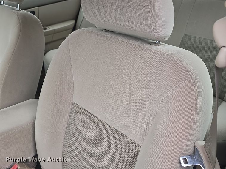 image for item DO7747 2007 Ford Taurus SE 