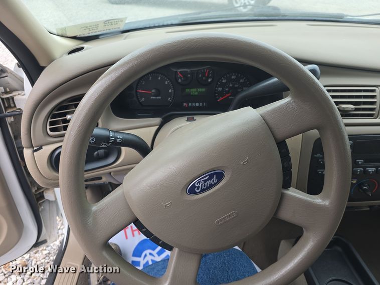 image for item DO7747 2007 Ford Taurus SE 