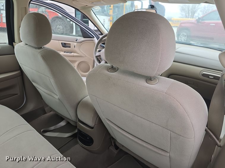 image for item DO7747 2007 Ford Taurus SE 