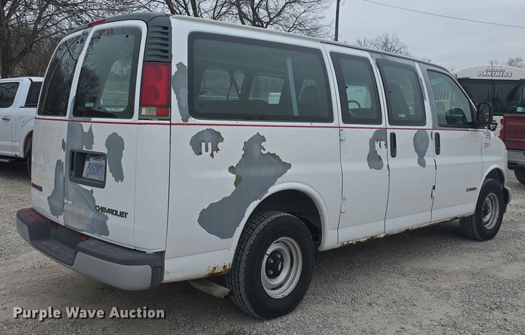 image for item DO7748 2002 Chevrolet Express 1500 