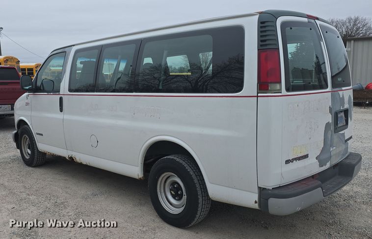 image for item DO7748 2002 Chevrolet Express 1500 