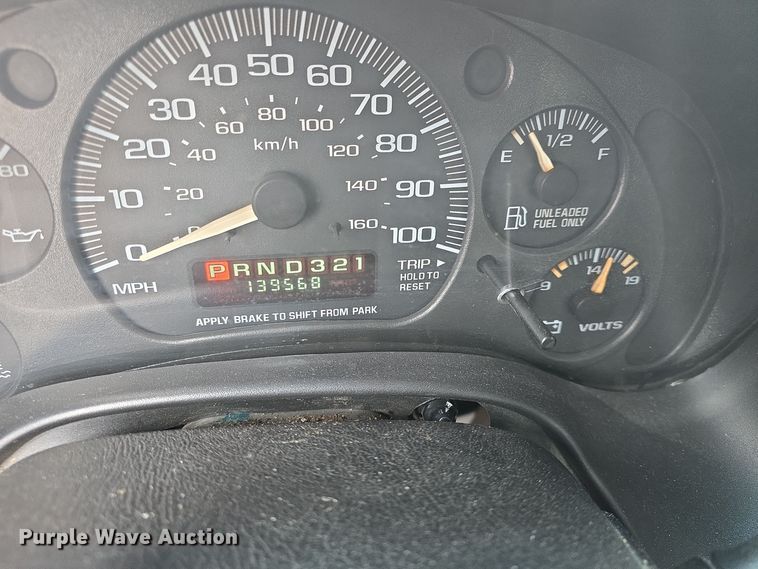 image for item DO7748 2002 Chevrolet Express 1500 