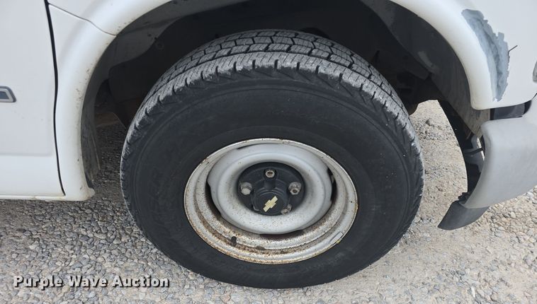 image for item DO7748 2002 Chevrolet Express 1500 