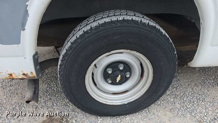 image for item DO7748 2002 Chevrolet Express 1500 