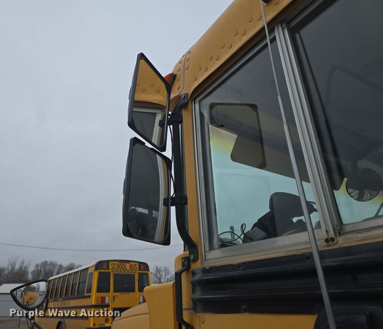 image for item DO7749 1999 Blue Bird  B7 school bus