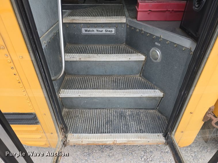 image for item DO7749 1999 Blue Bird  B7 school bus