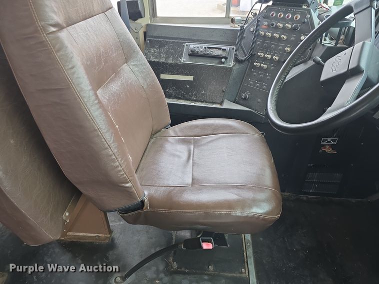 image for item DO7749 1999 Blue Bird  B7 school bus