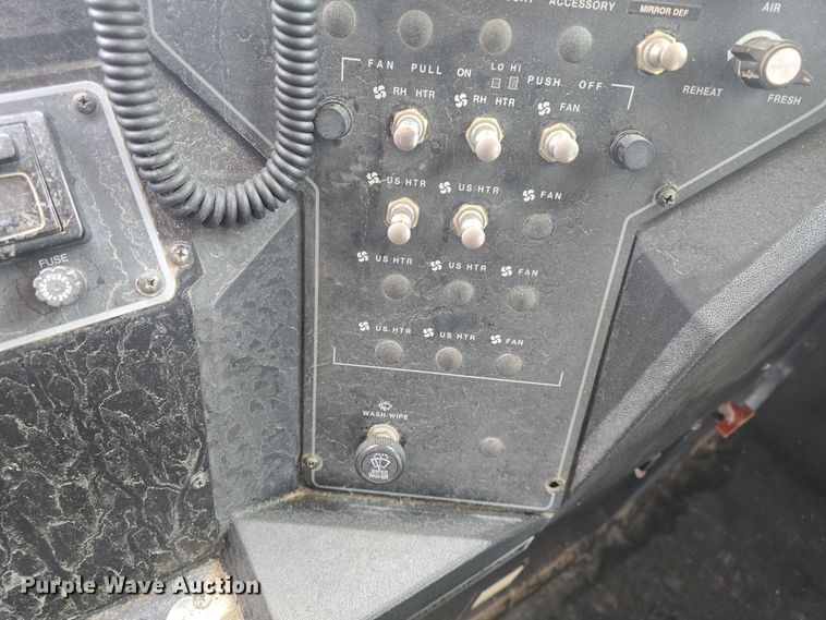 image for item DO7749 1999 Blue Bird  B7 school bus