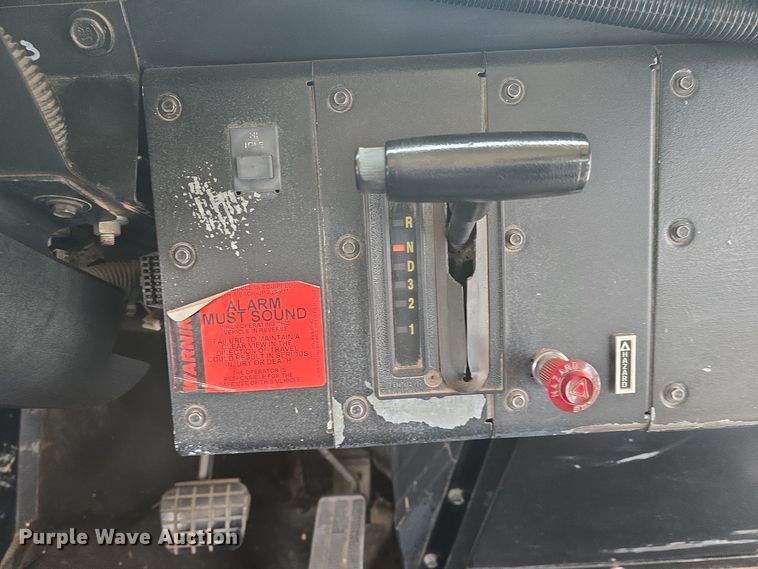 image for item DO7749 1999 Blue Bird  B7 school bus