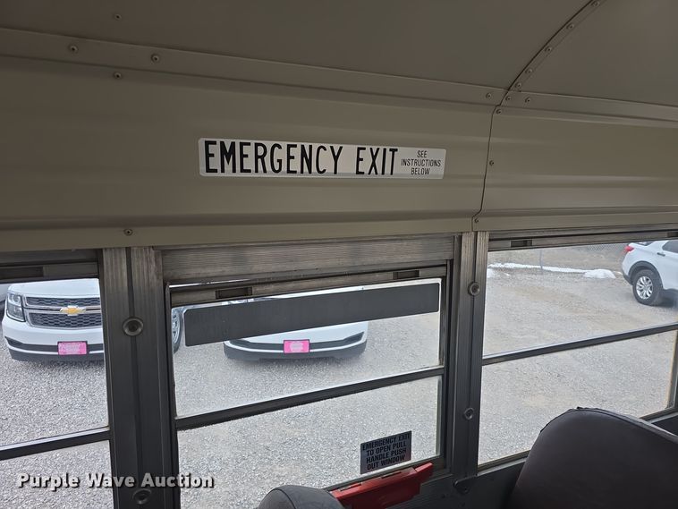 image for item DO7749 1999 Blue Bird  B7 school bus