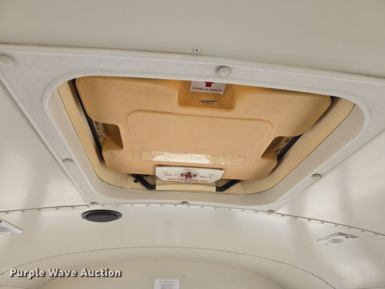 image for item DO7749 1999 Blue Bird  B7 school bus