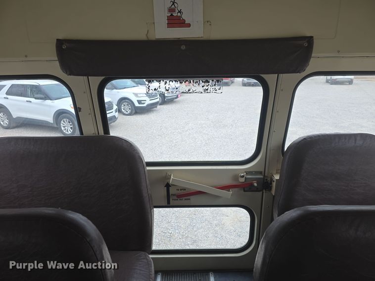 image for item DO7749 1999 Blue Bird  B7 school bus