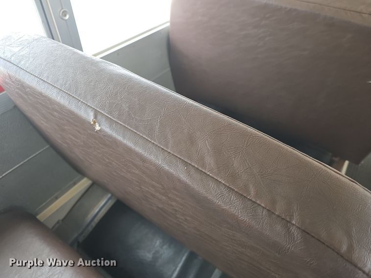 image for item DO7749 1999 Blue Bird  B7 school bus