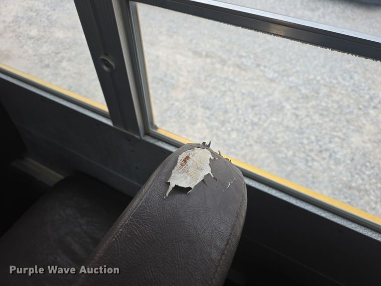 image for item DO7749 1999 Blue Bird  B7 school bus