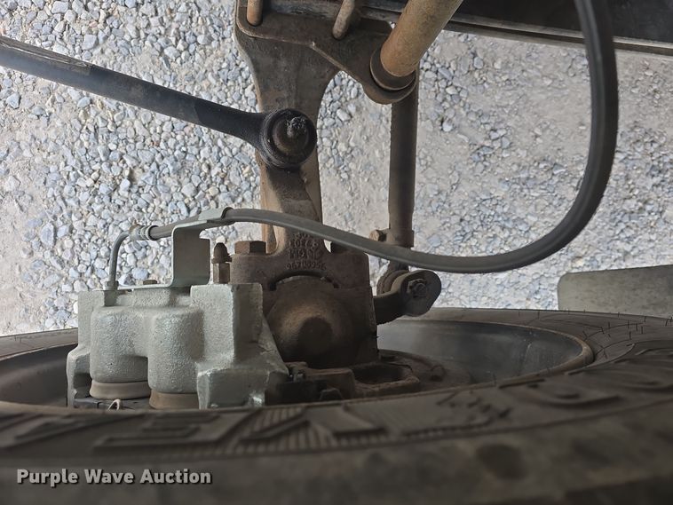 image for item DO7749 1999 Blue Bird  B7 school bus