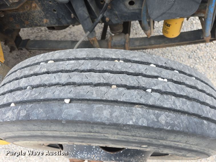 image for item DO7749 1999 Blue Bird  B7 school bus