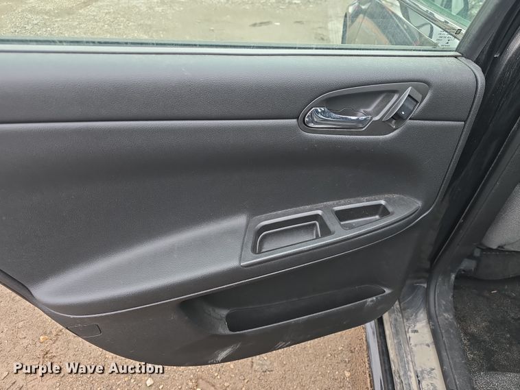 image for item DO7758 2016 Chevrolet Impala Police Cruiser 