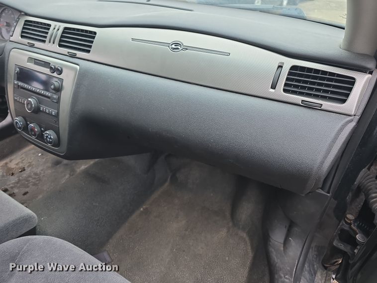 image for item DO7758 2016 Chevrolet Impala Police Cruiser 