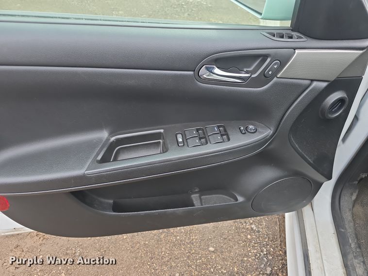 image for item DO7759 2014 Chevrolet Impala Police Cruiser 