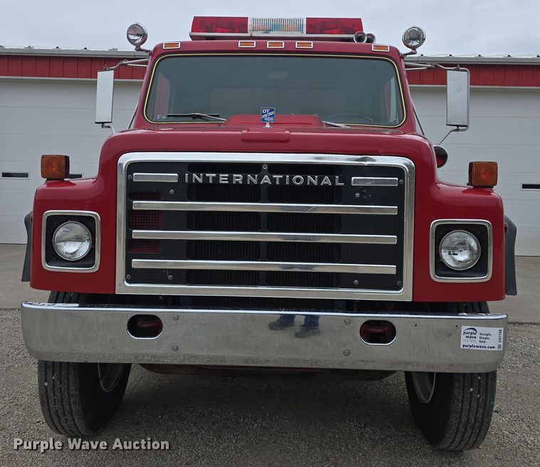 image for item DO7766 1982 International S1900 pumper fire truck